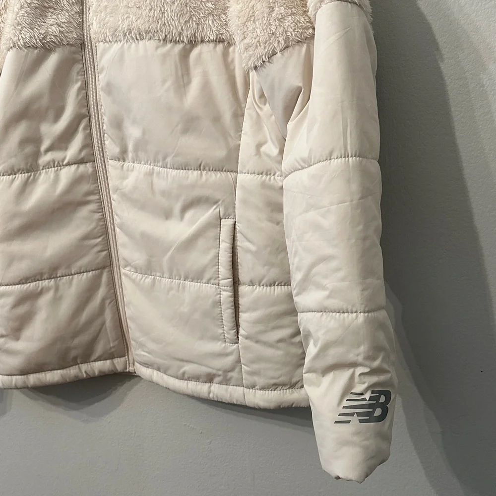New Balance Cream Jacket - Picture 2 of 5